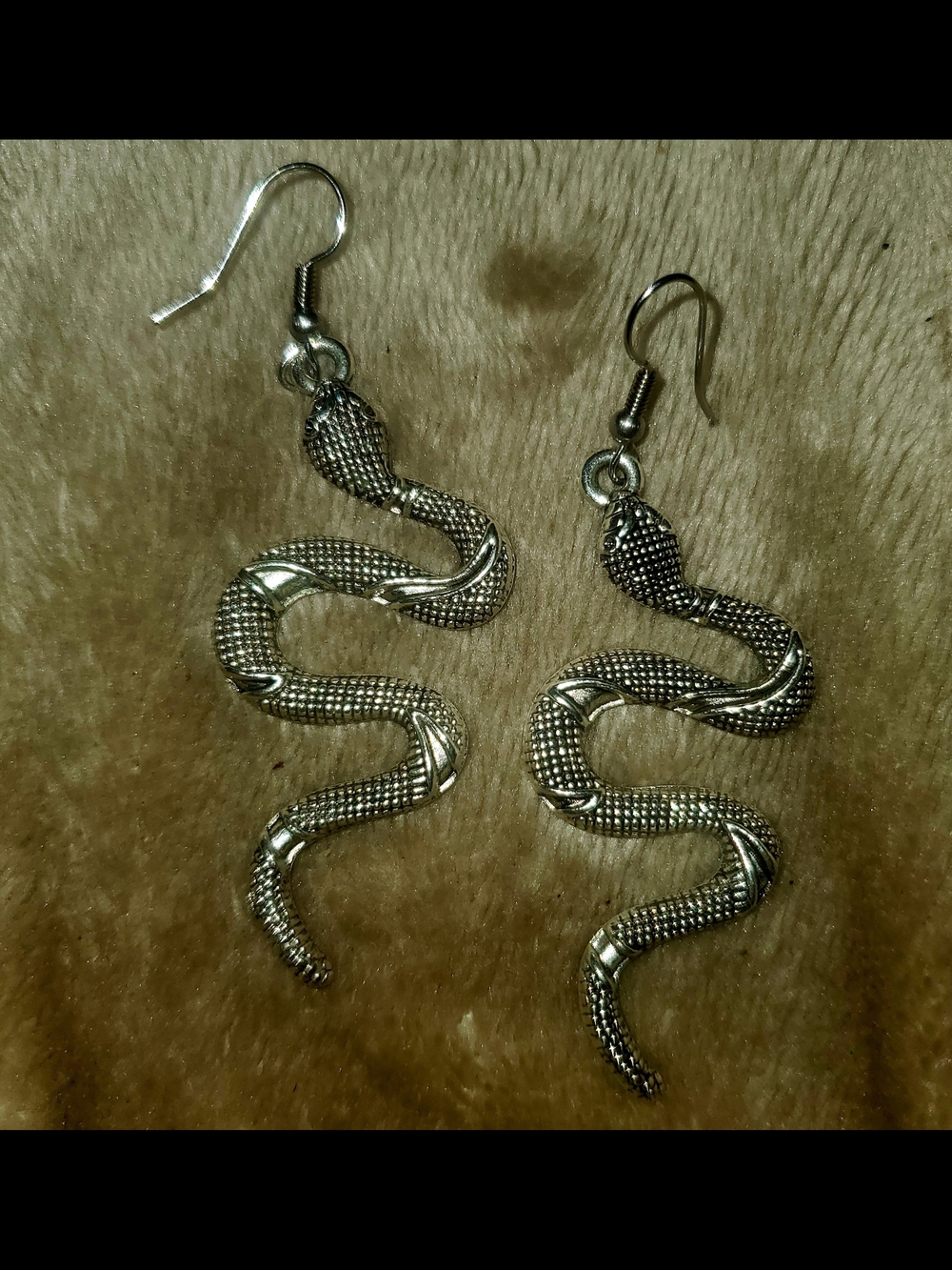 Silver Snake Dangle Earrings - Serpent Design